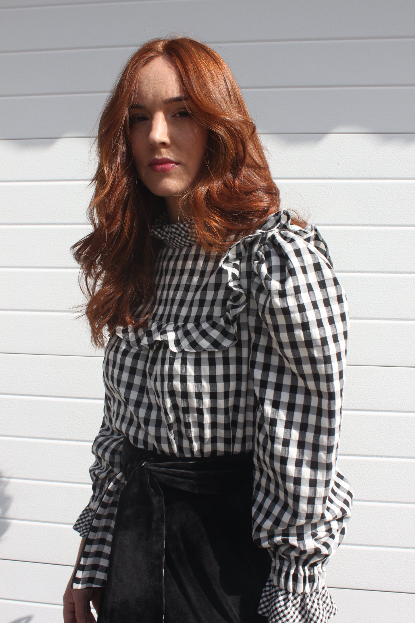 BLUSA VIOLA | BLANCA Y NEGRA