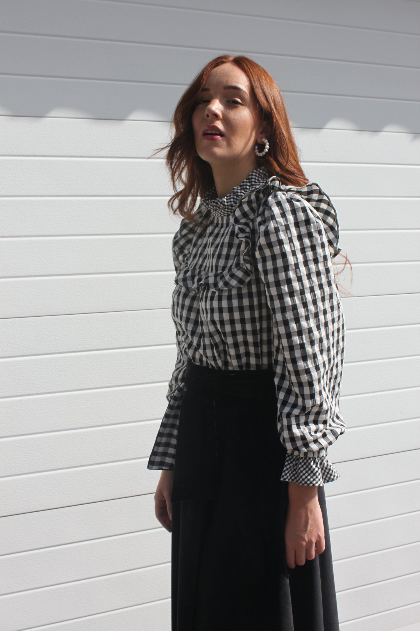 BLUSA VIOLA | BLANCA Y NEGRA