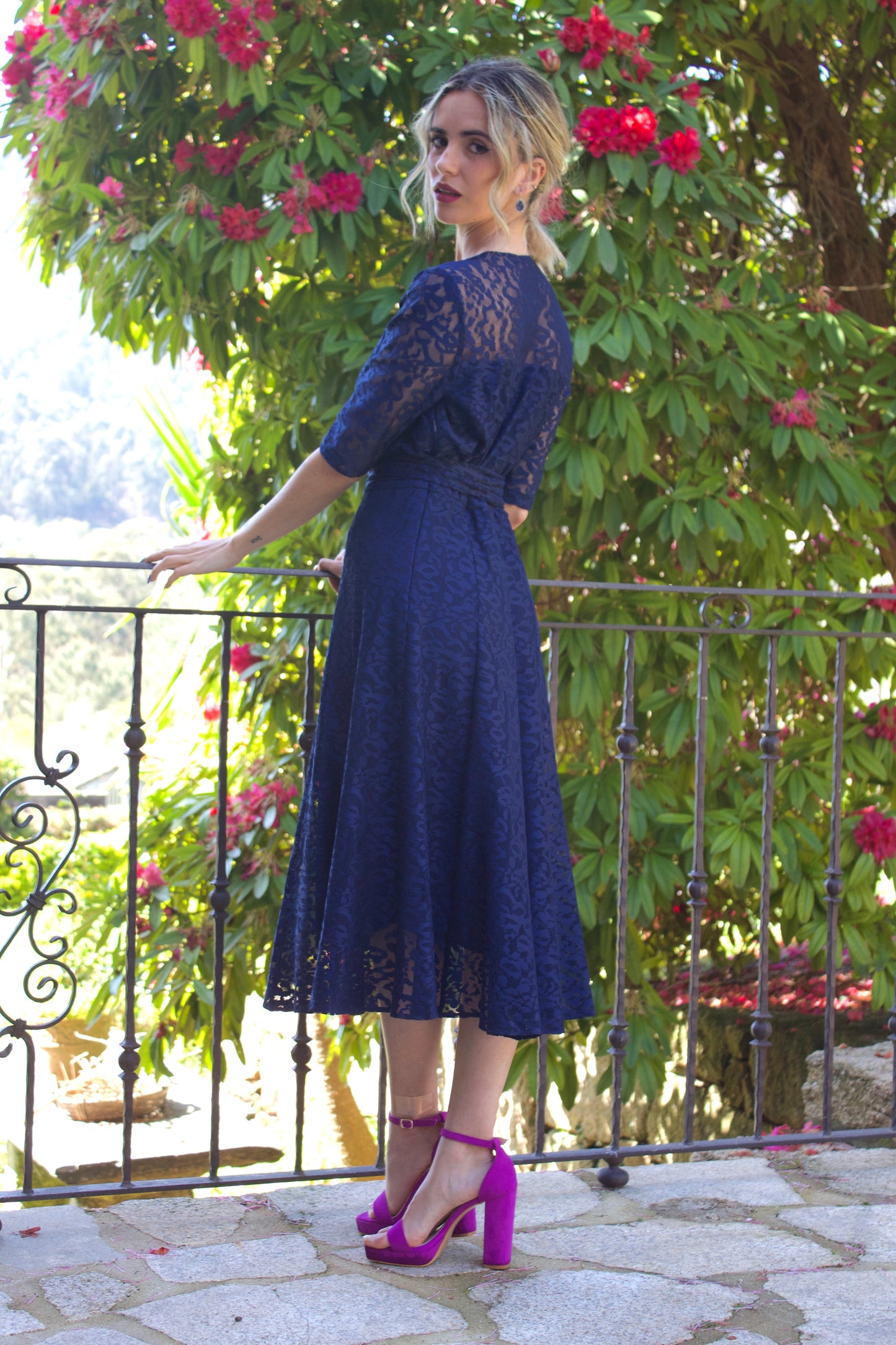 VESTIDO MIDI ENCAJE