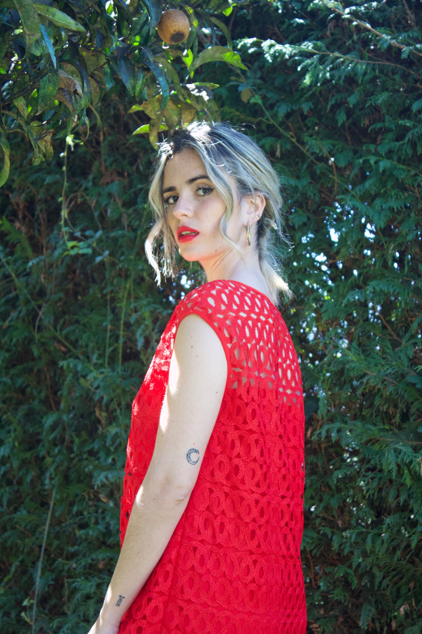 VESTIDO ENCAJE ROJO