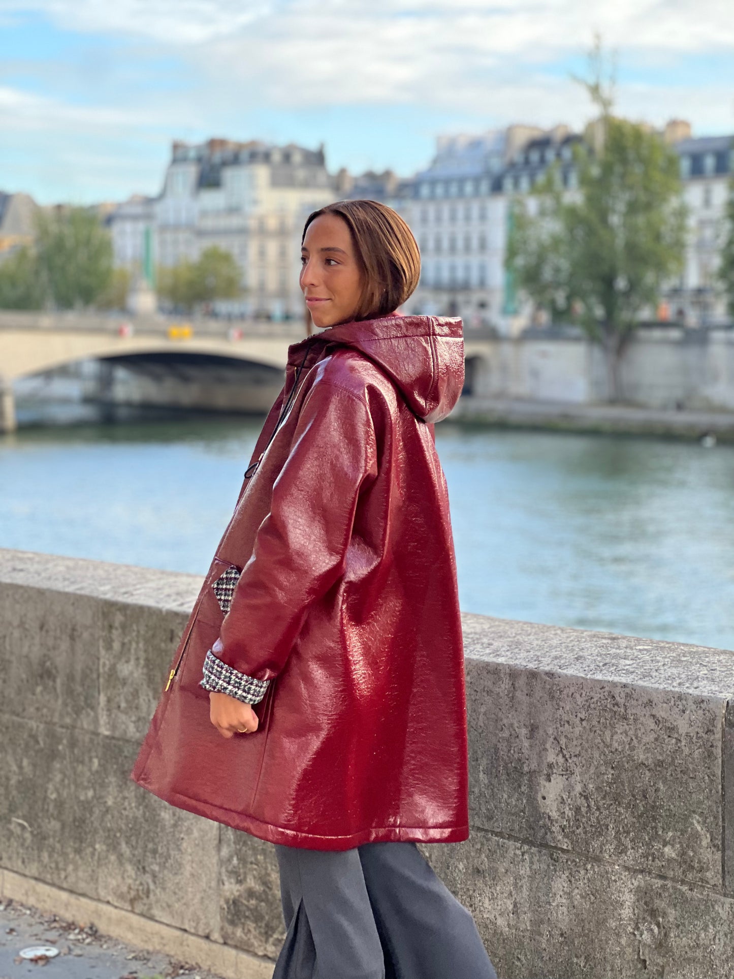 IMPERMEABLE | RED WINE