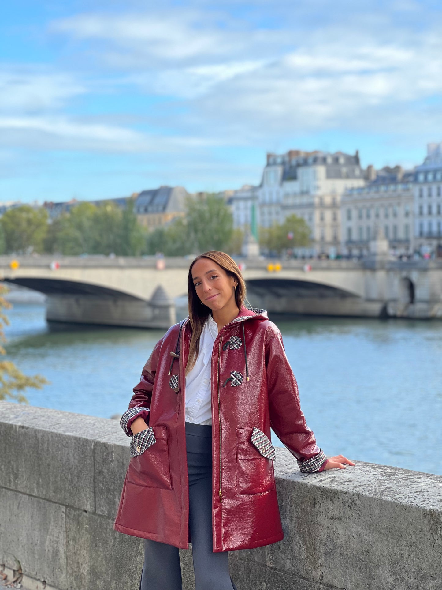 IMPERMEABLE | RED WINE