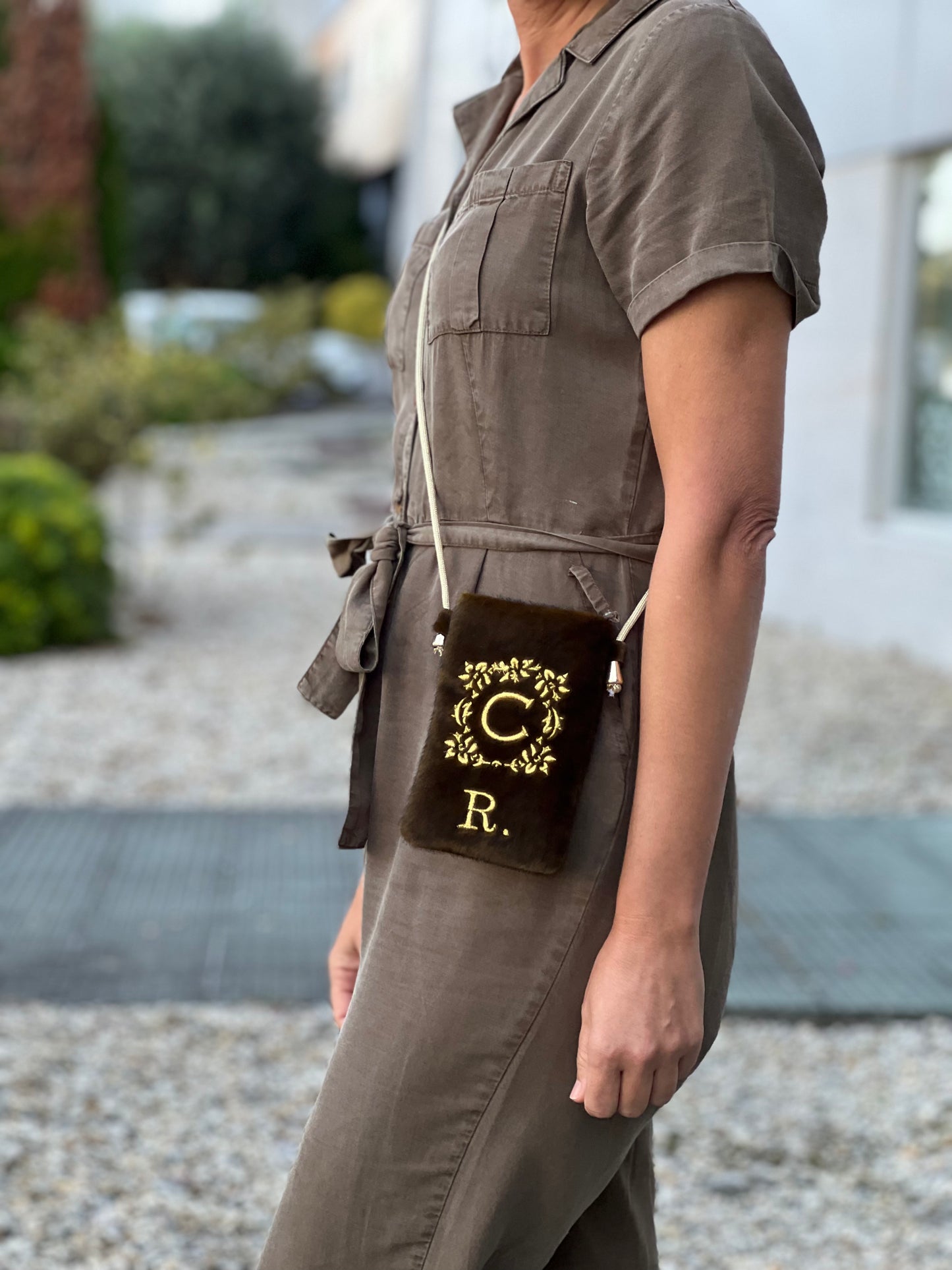 BOLSO PARA MÓVIL HAILEY | BORDADO