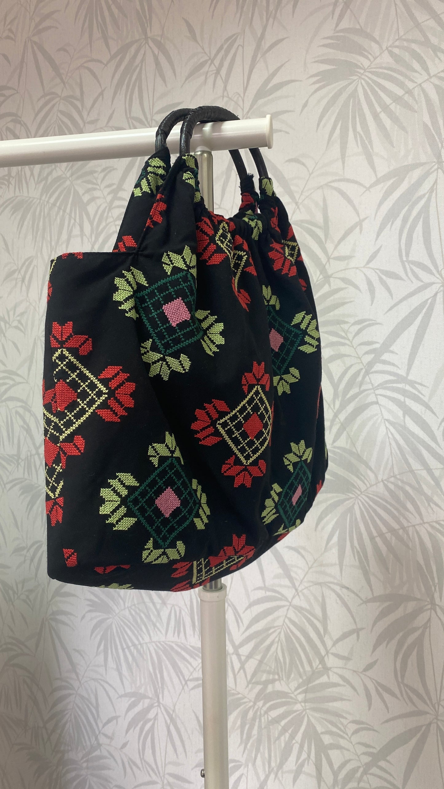 BOLSO BORDADO | NEGRO