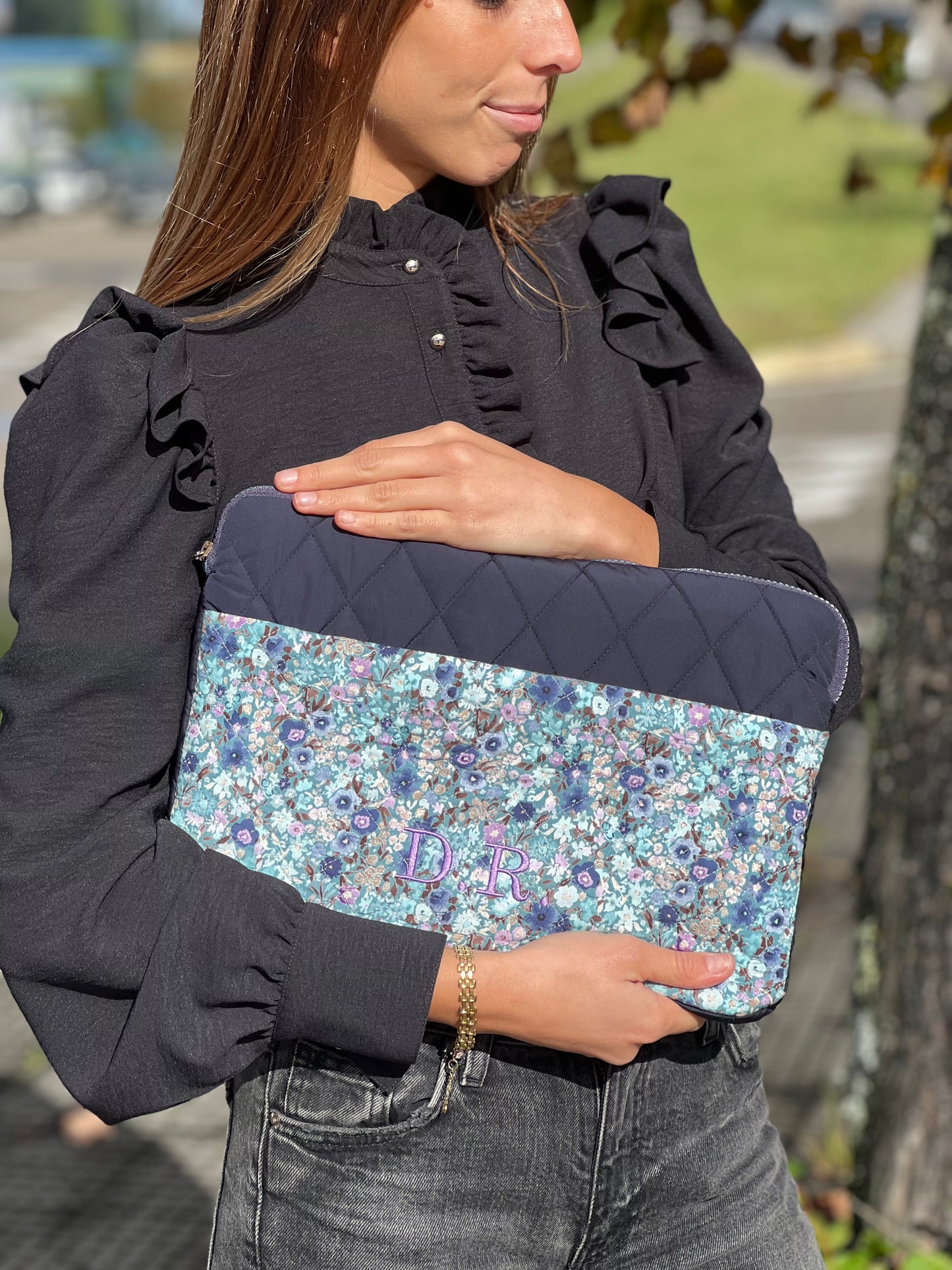 FUNDA DE PORTÁTIL | BORDADA