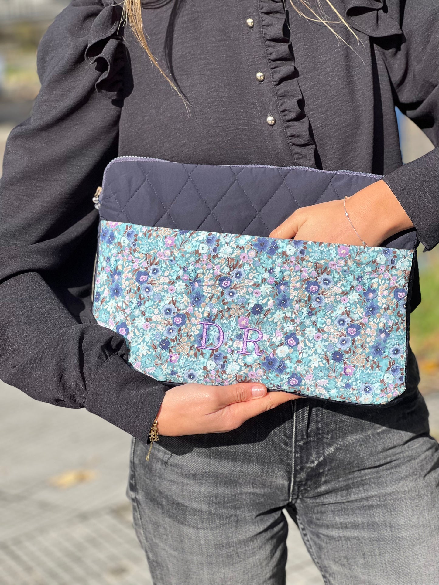 FUNDA DE PORTÁTIL | BORDADA