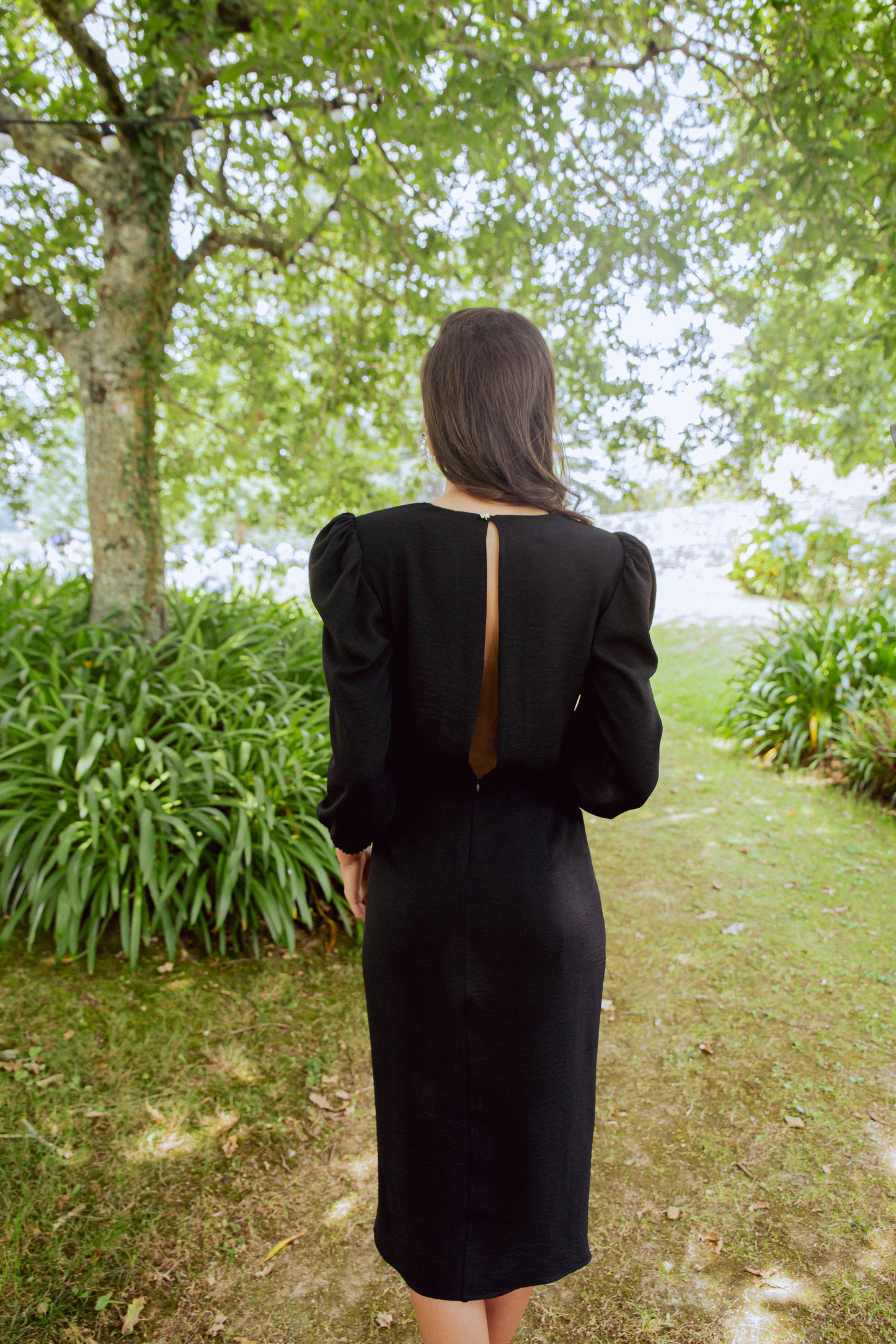 VESTIDO MIDI DRAPEADO | NEGRO
