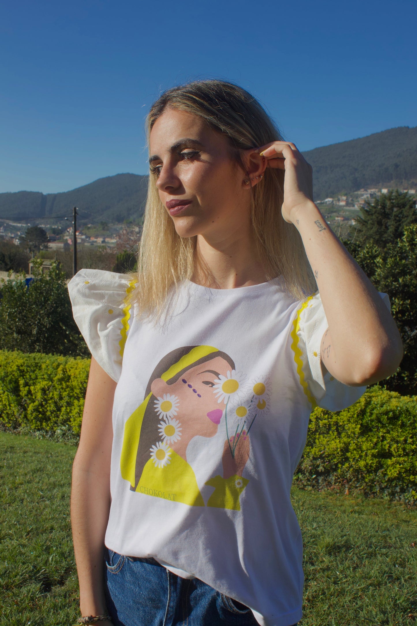 CAMISETA ALGODÓN MARGARITAS