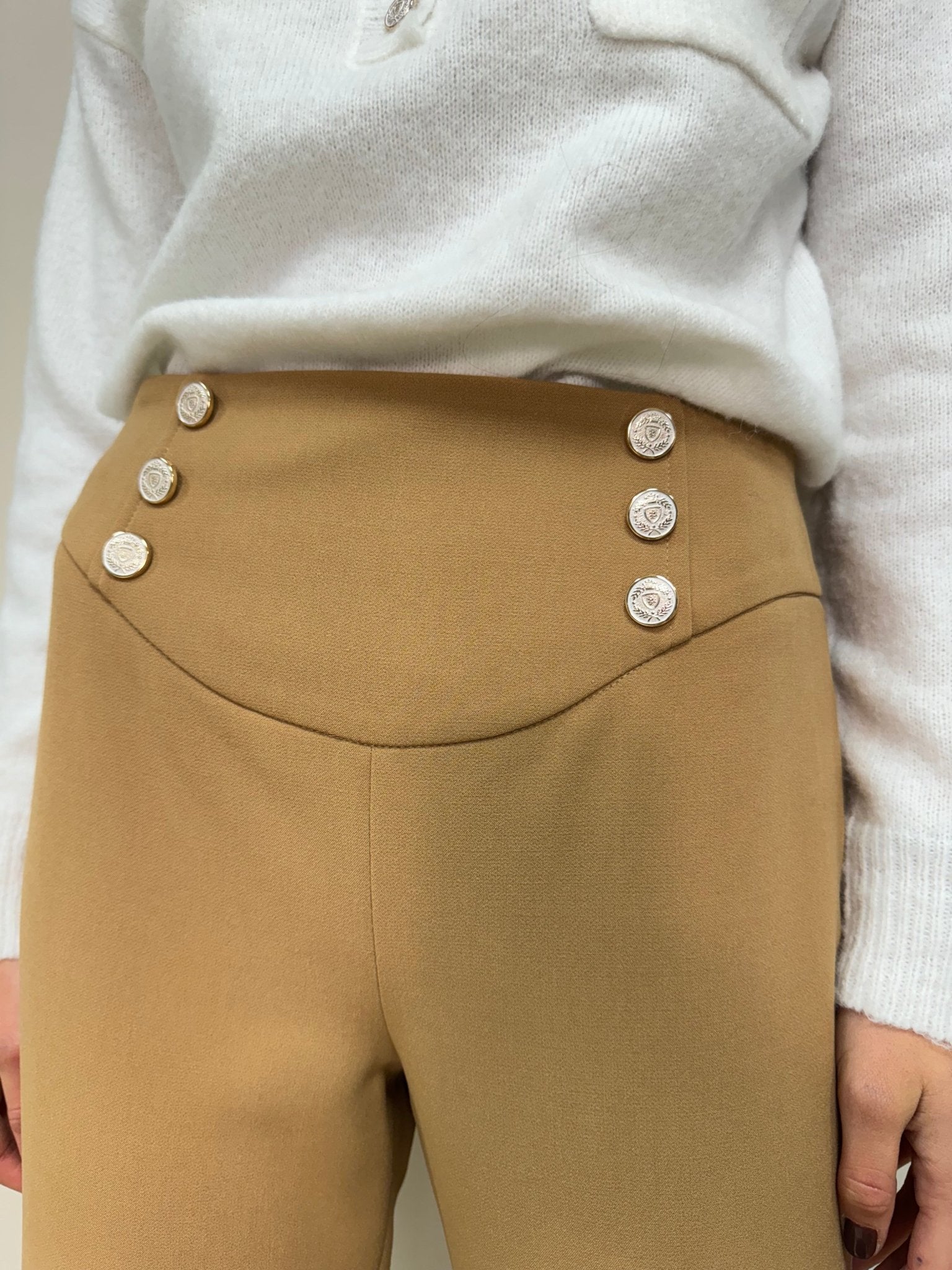 PANTALÓN BUTTON | CAMEL