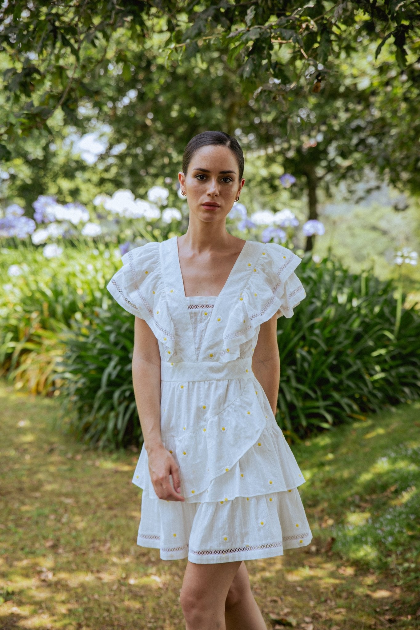 VESTIDO DE ALGODÓN BORDADO CON FLORES