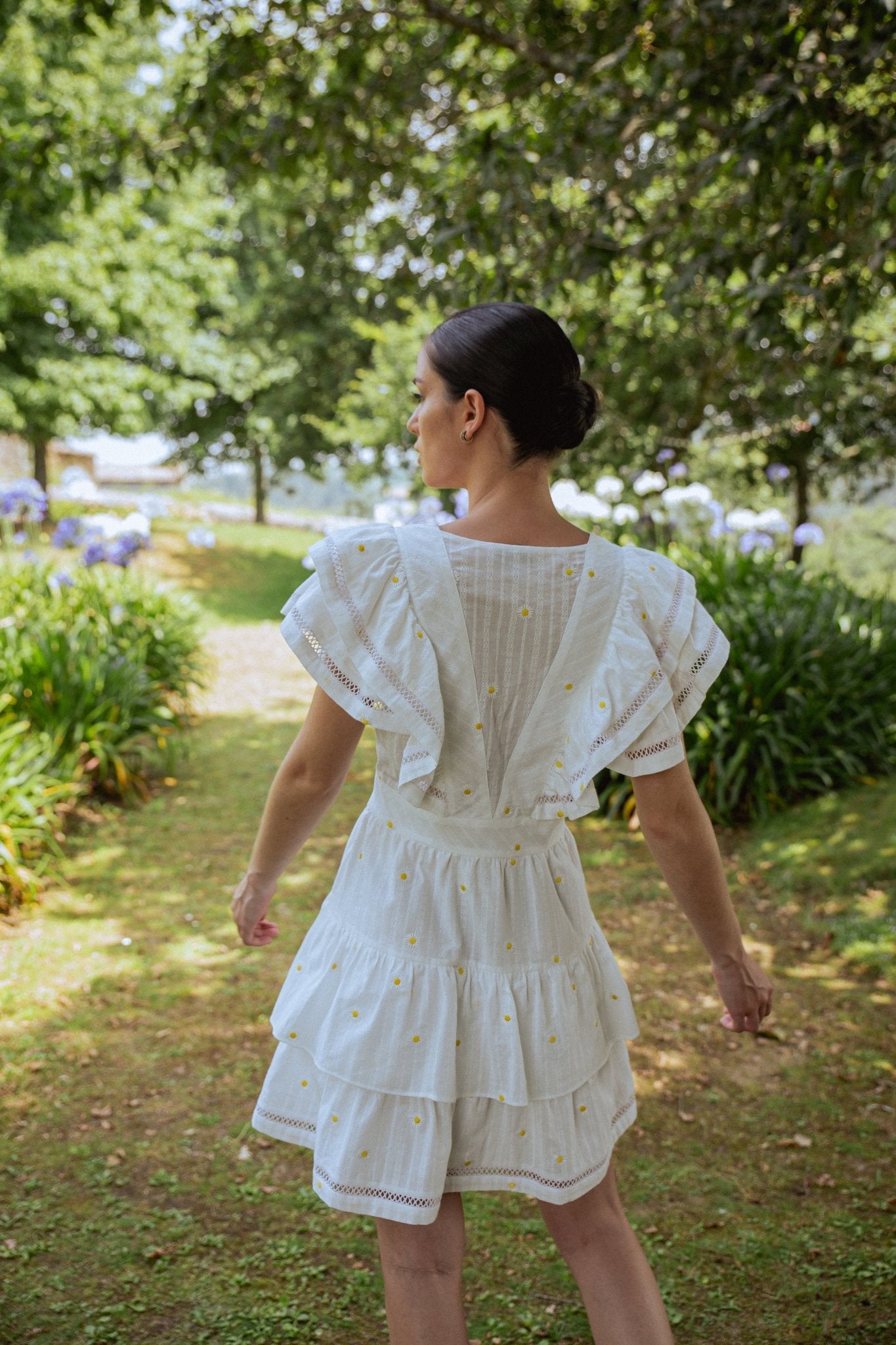 VESTIDO DE ALGODÓN BORDADO CON FLORES